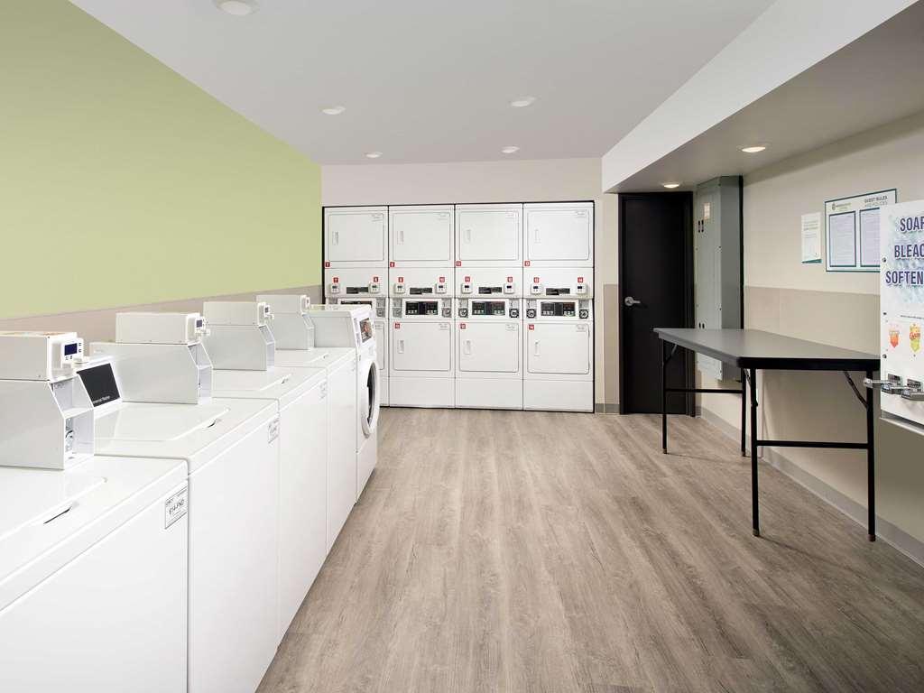 Woodspring Suites Seattle Redmond Facilities photo